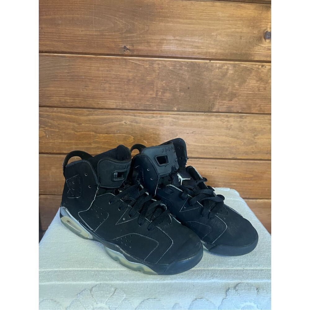 Air Jordan 6 Retro (GS) Black/Metallic Silver-Black DX2835-001 Sz 5.5 Youth